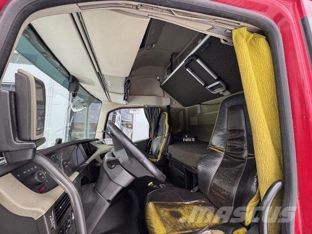 Volvo FH16 Sadulveokid