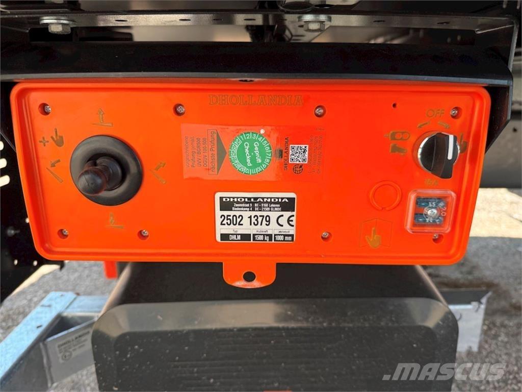 DAF XB230 m. lift Furgoonautod