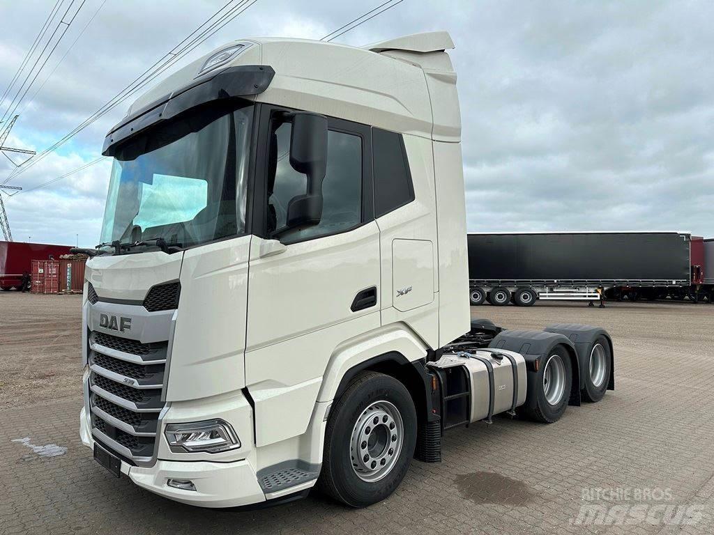 DAF XF 530 6x2 Sadulveokid