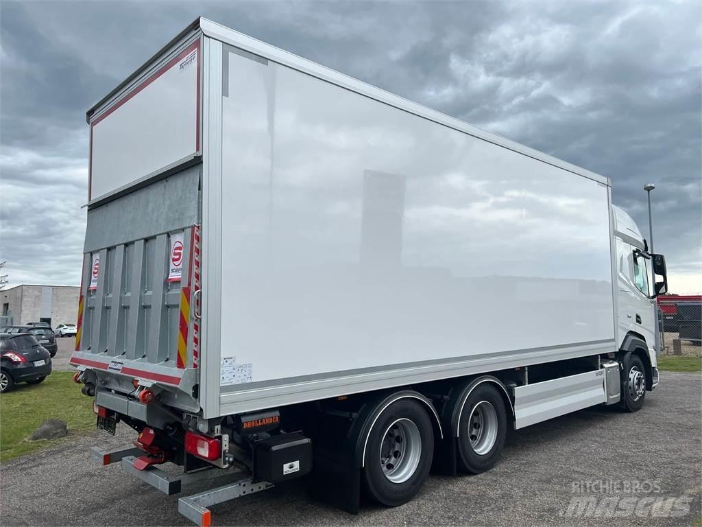 DAF XF480 FAS 6x2 Furgoonautod
