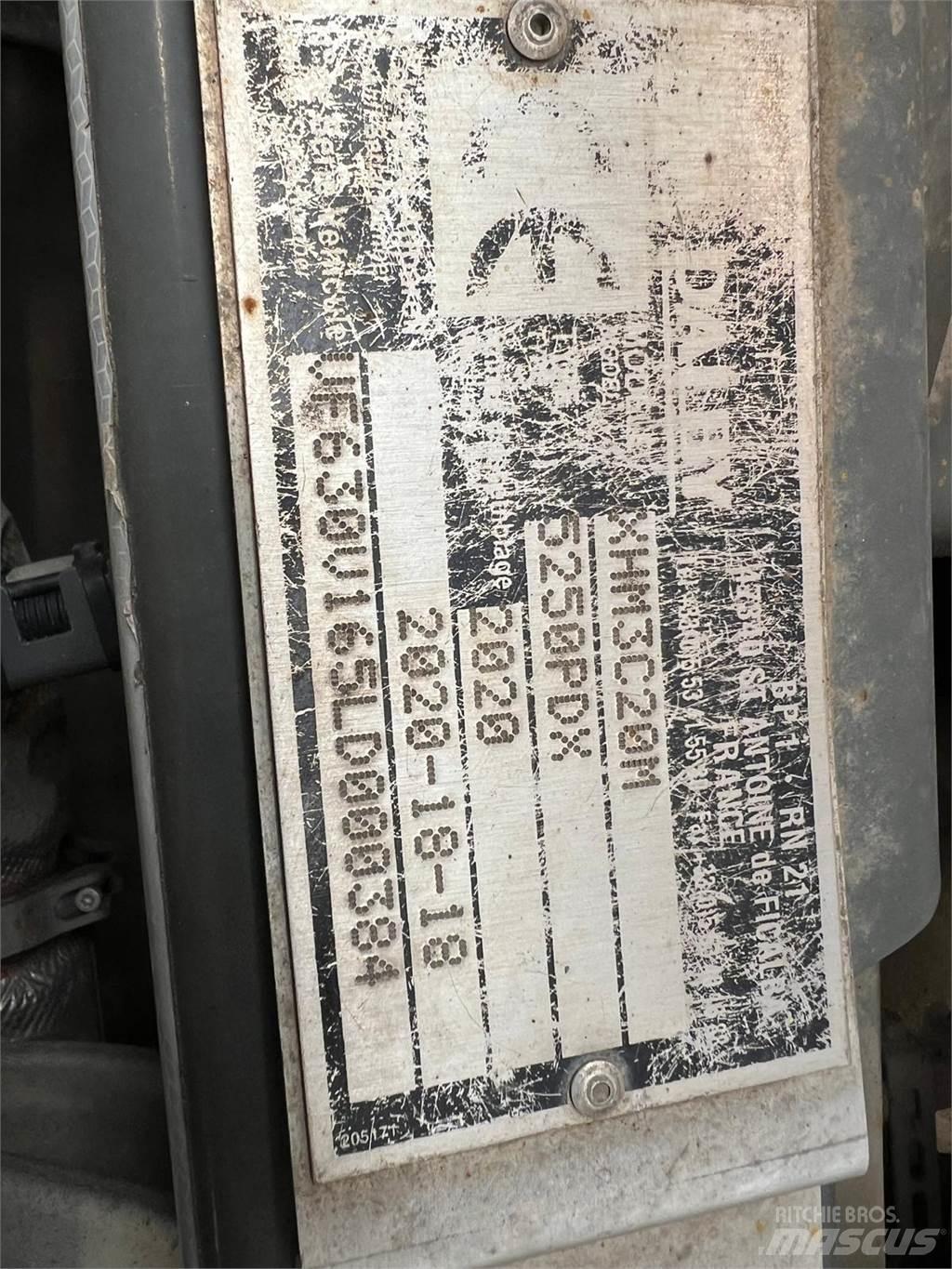 Renault CM 430 Konksliftveokid