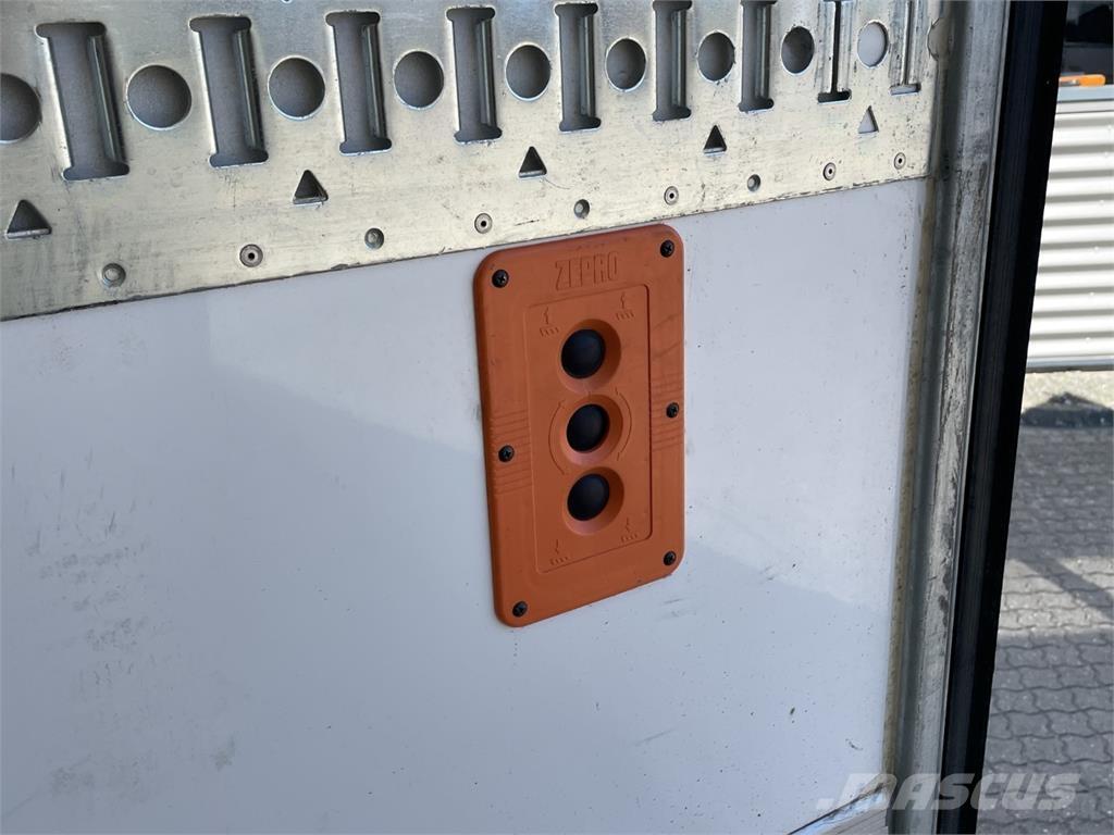 Renault D280 Premium Furgoonautod