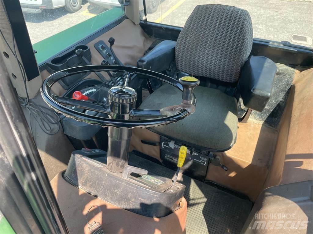 John Deere 4955 Traktorid