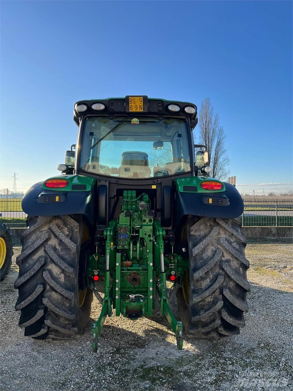 John Deere 6110 R Traktorid