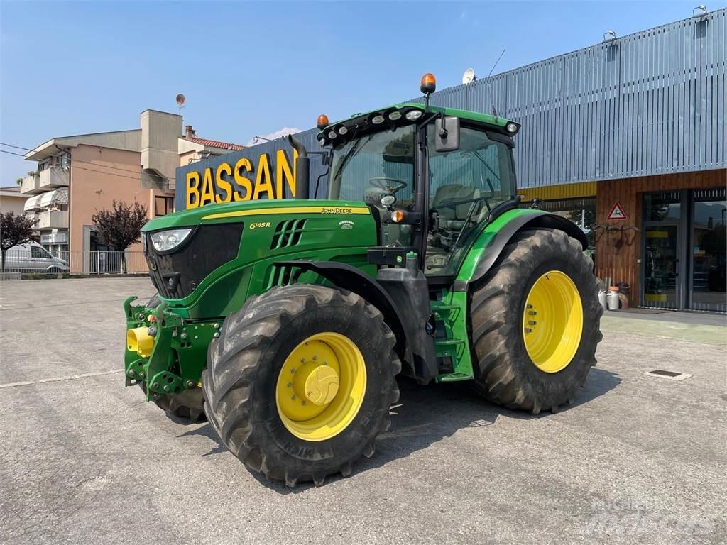 John Deere 6145 R Traktorid