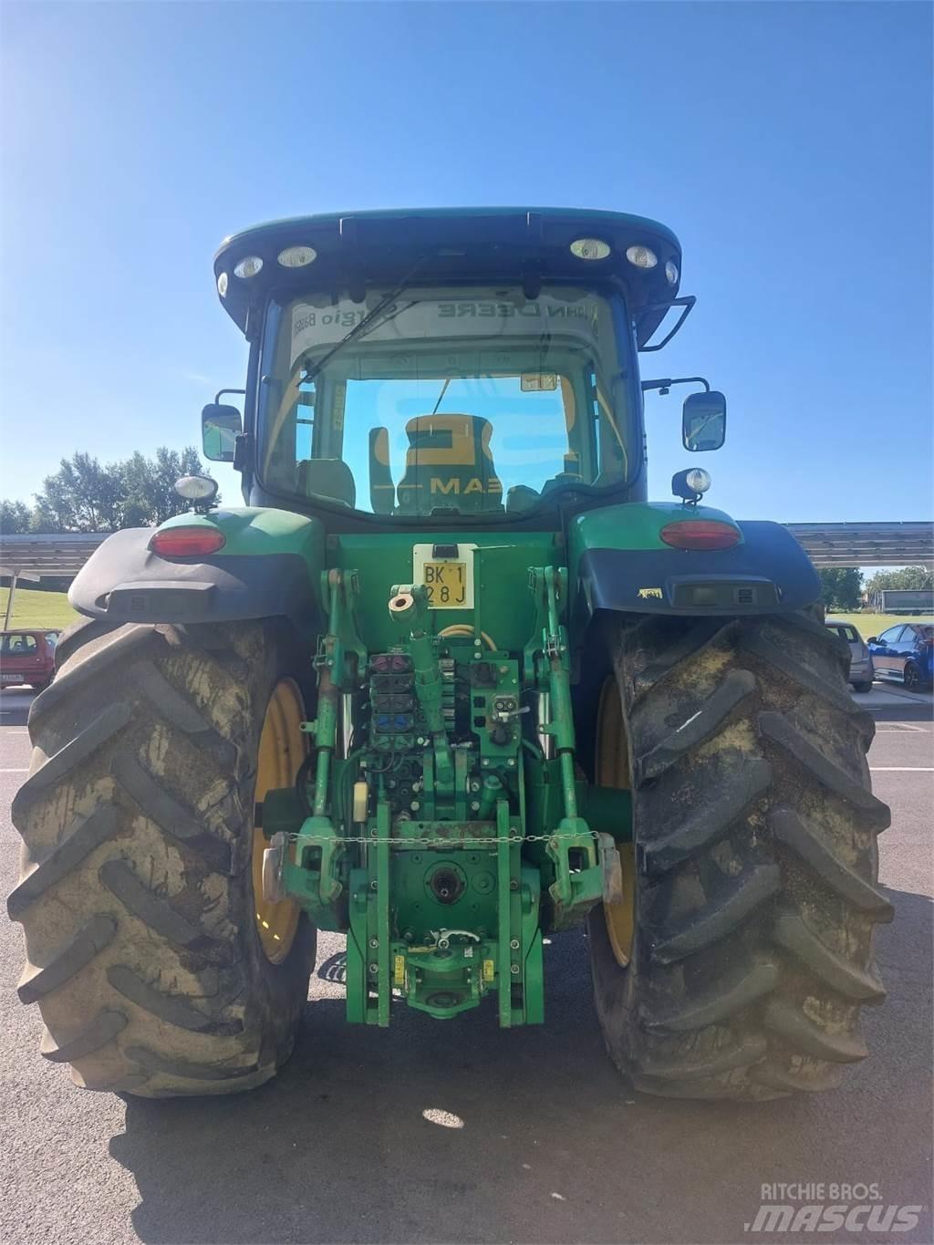 John Deere 7230 R Traktorid