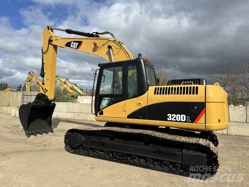 CAT 20T Excavator Roomikekskavaatorid