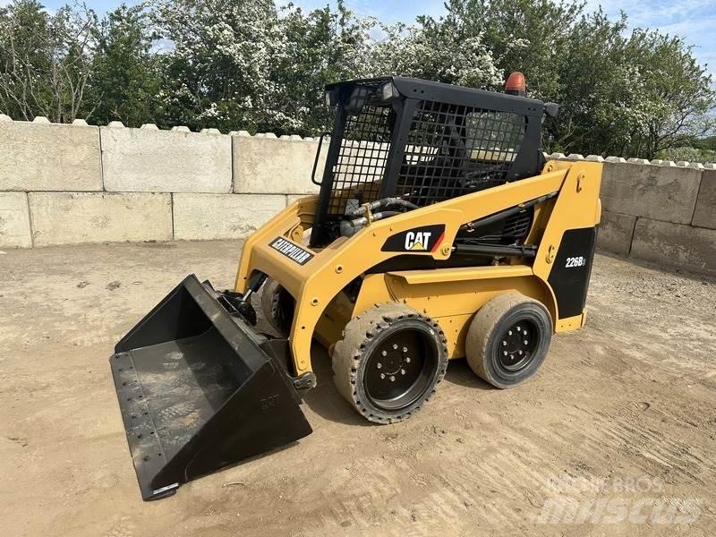 CAT 226B Muu