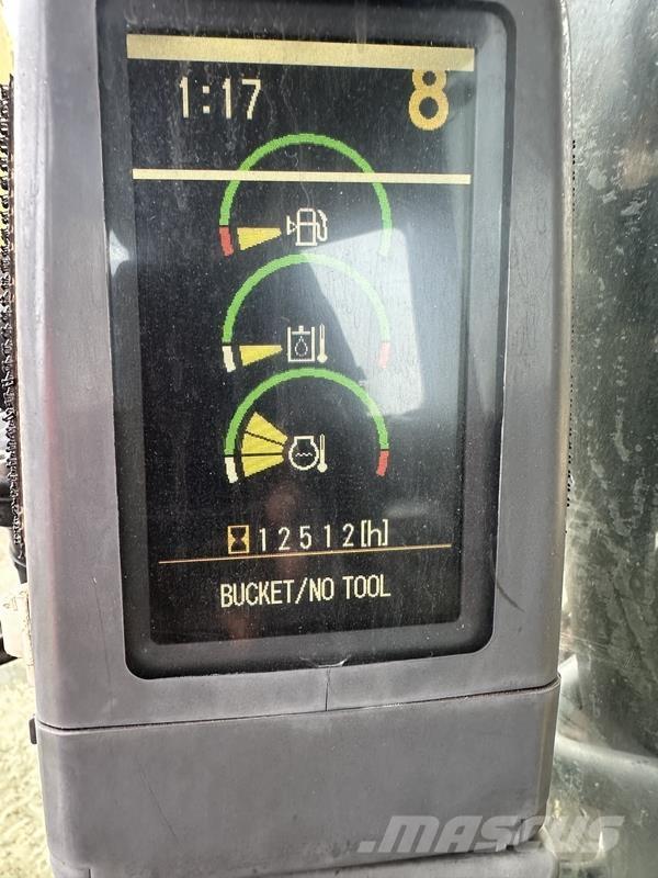 CAT 320 Roomikekskavaatorid