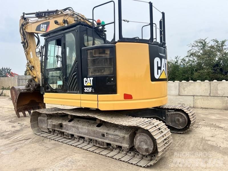 CAT 325FL Roomikekskavaatorid