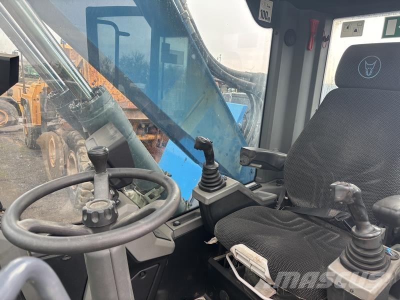 Fuchs MHL320 Materjalikäitlusmasinad