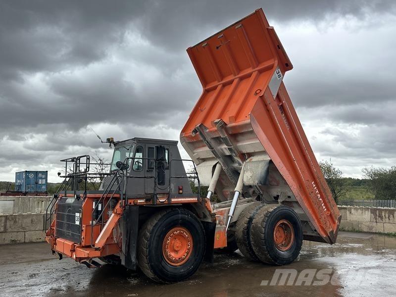 Hitachi EH1100-5 Liigendraamiga pinnaseveokid