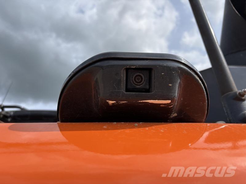 Hitachi ZX130 Roomikekskavaatorid