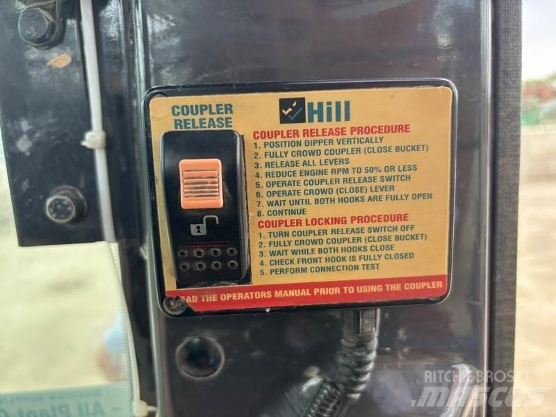 Hitachi ZX135 US-6 Roomikekskavaatorid
