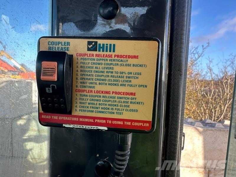 Hitachi ZX210LC-6 Roomikekskavaatorid