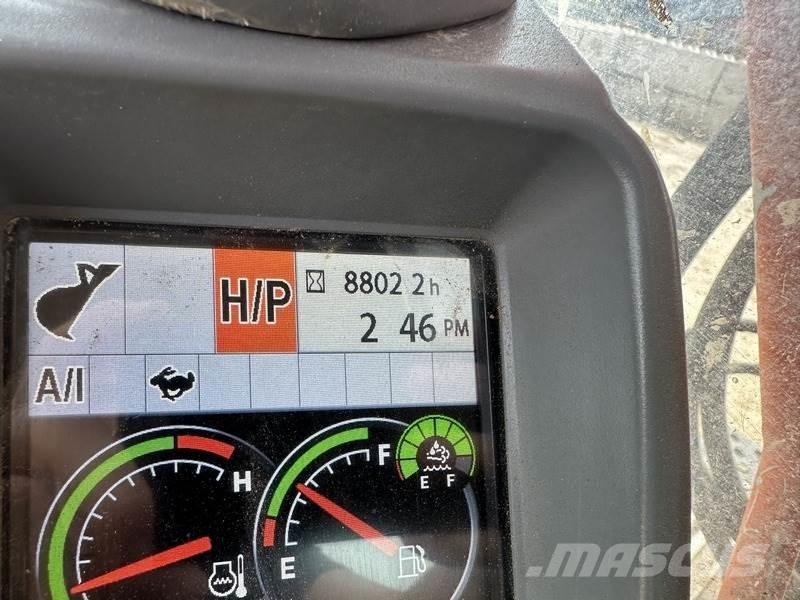 Hitachi ZX225USRLC-6 Roomikekskavaatorid
