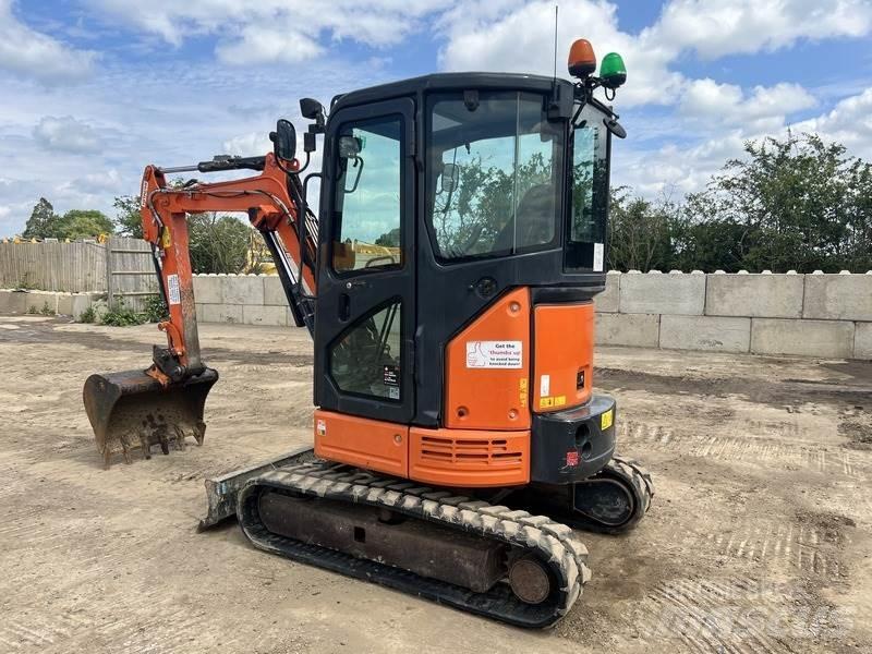 Hitachi ZX26U-5A CR Roomikekskavaatorid