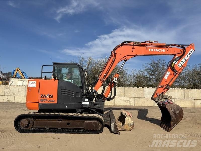 Hitachi ZX85 US-6 Väikeekskavaatorid 7t-12t