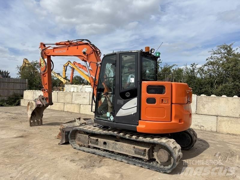 Hitachi ZX85 US-6 Väikeekskavaatorid 7t-12t