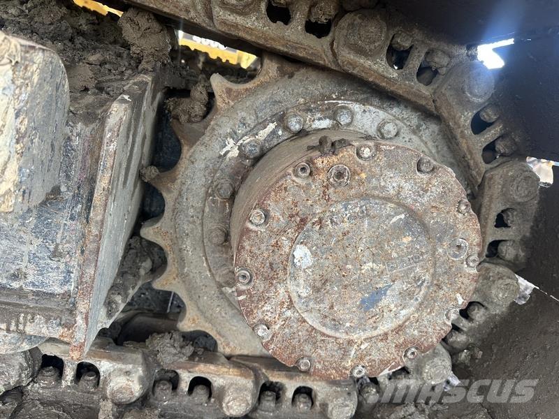 JCB 140X L 4F Roomikekskavaatorid