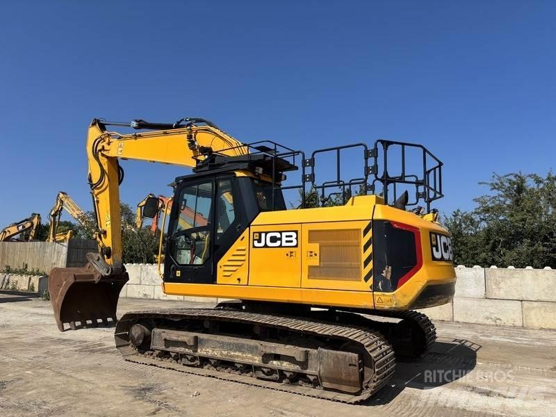 JCB 220X L 4F Roomikekskavaatorid