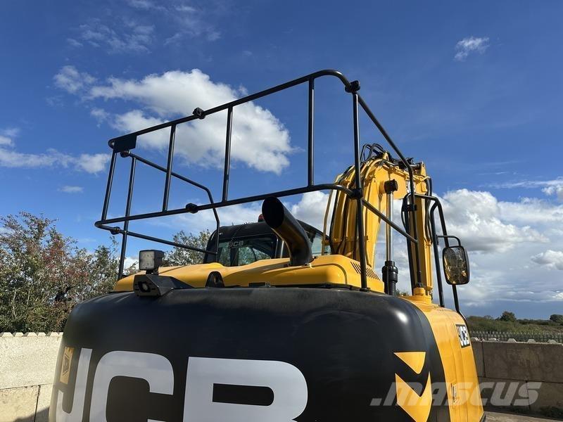 JCB JS131 LC Roomikekskavaatorid