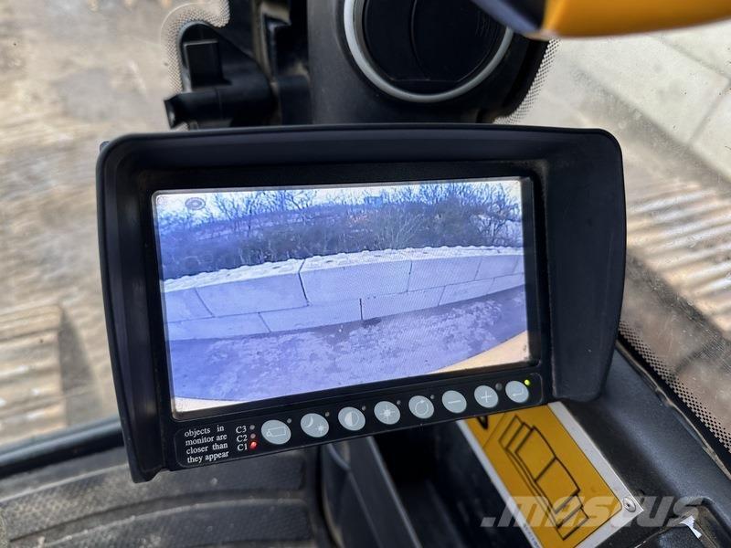 JCB JS370 LC T4 Roomikekskavaatorid
