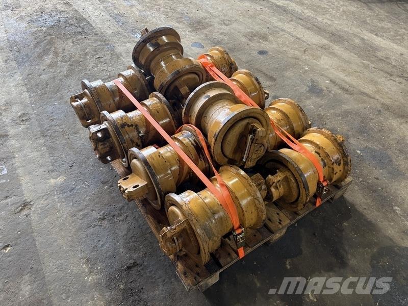 Komatsu D275 Rollers Muu