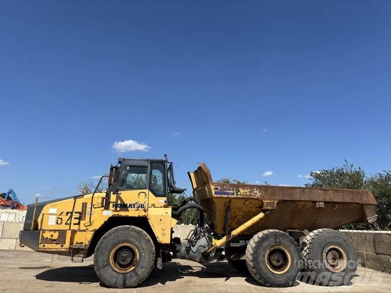Komatsu HM300-1 Liigendraamiga pinnaseveokid