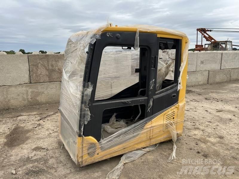 Komatsu PC130-8 Muu