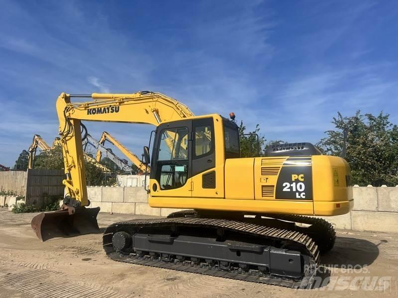 Komatsu PC210 LC-8 Roomikekskavaatorid