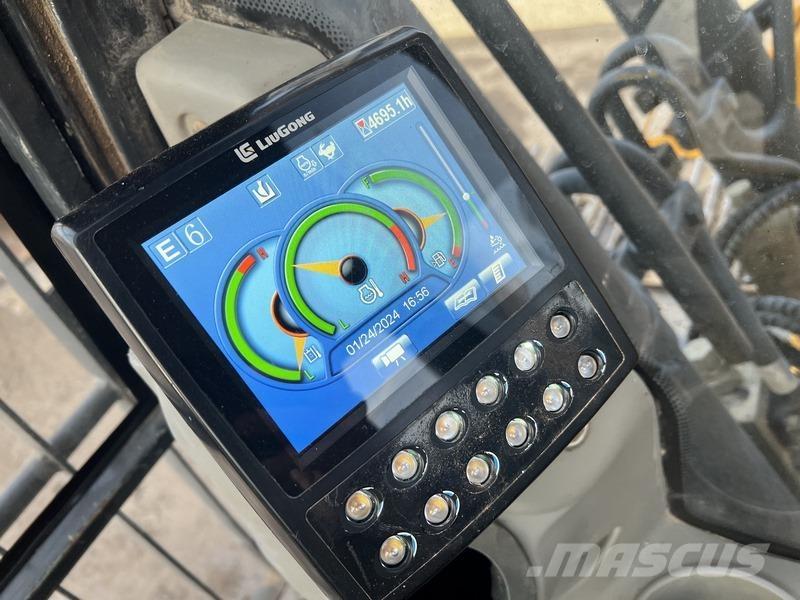 LiuGong CLG924E Lammutusekskavaatorid