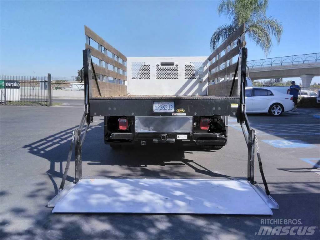 Ford F550 CREW CAB 4 Furgoonautod