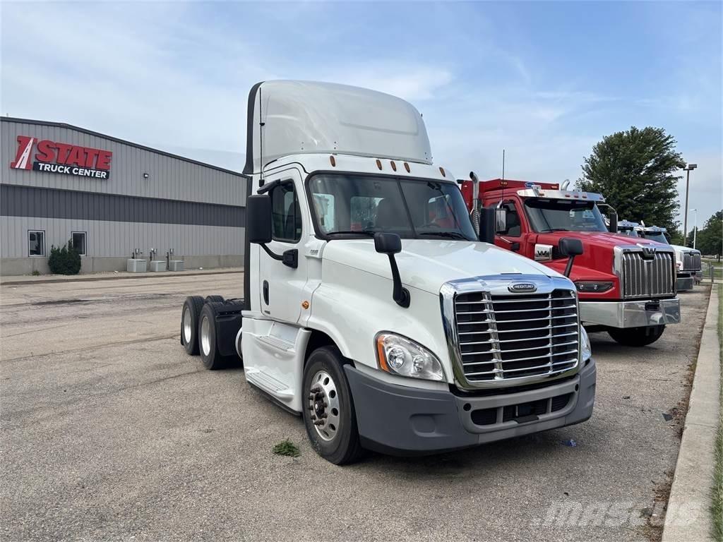 Freightliner Cascadia Sadulveokid