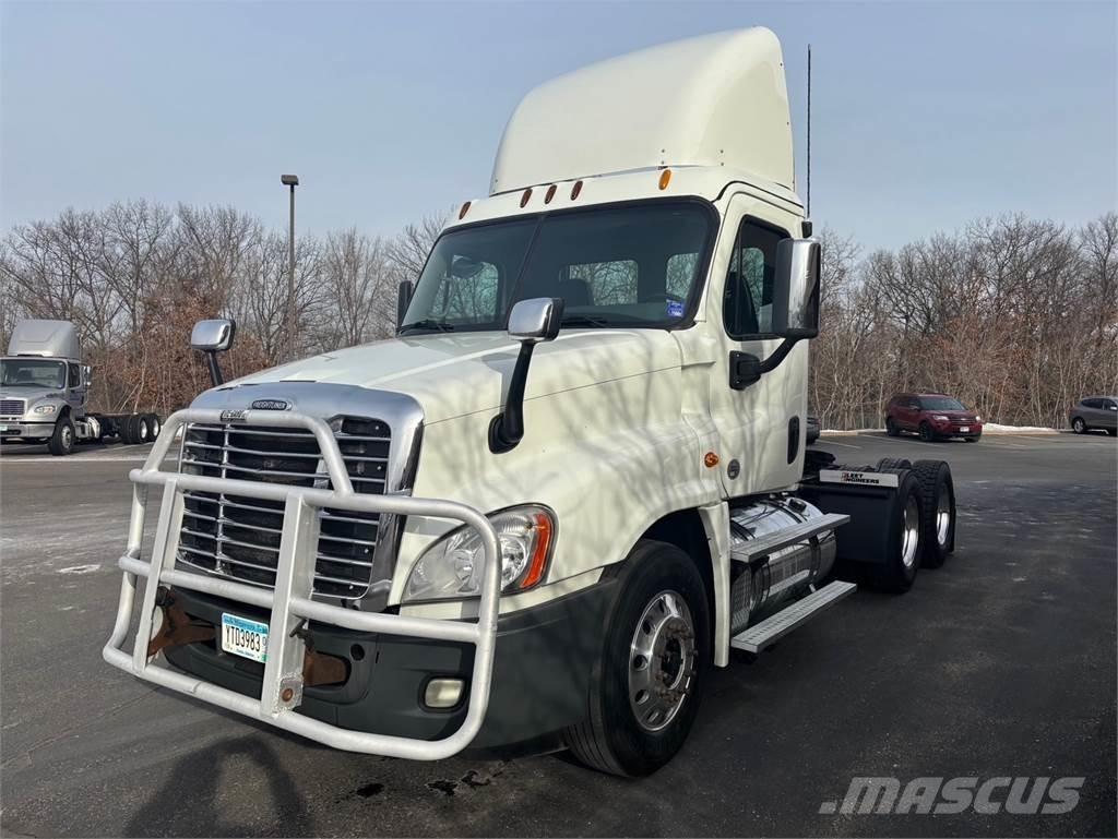 Freightliner Cascadia Sadulveokid