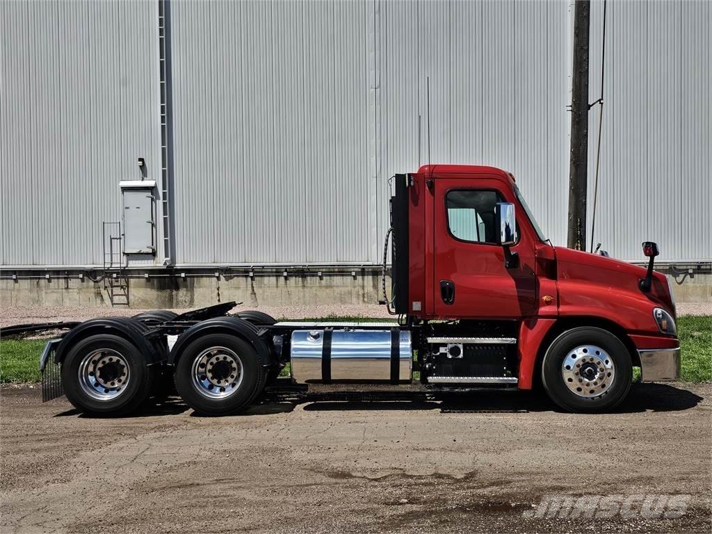 Freightliner Cascadia Sadulveokid