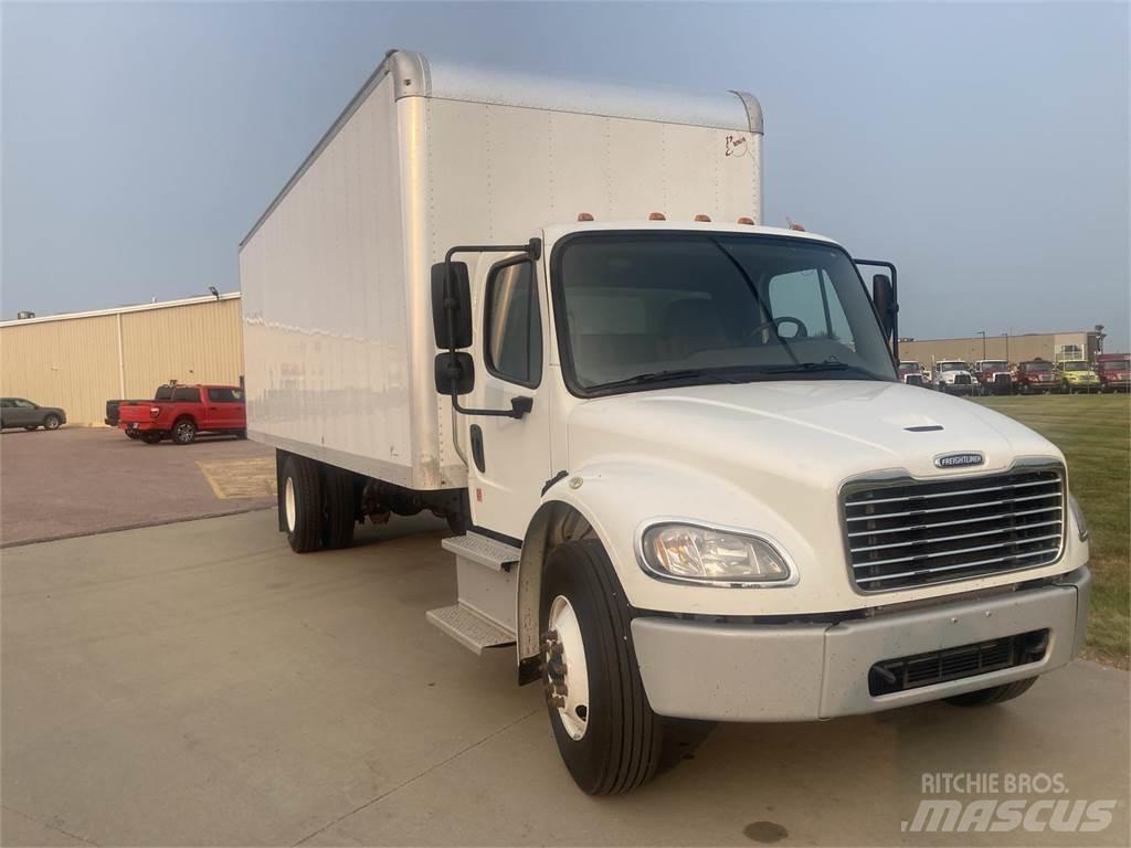 Freightliner M2 106 Raamautod