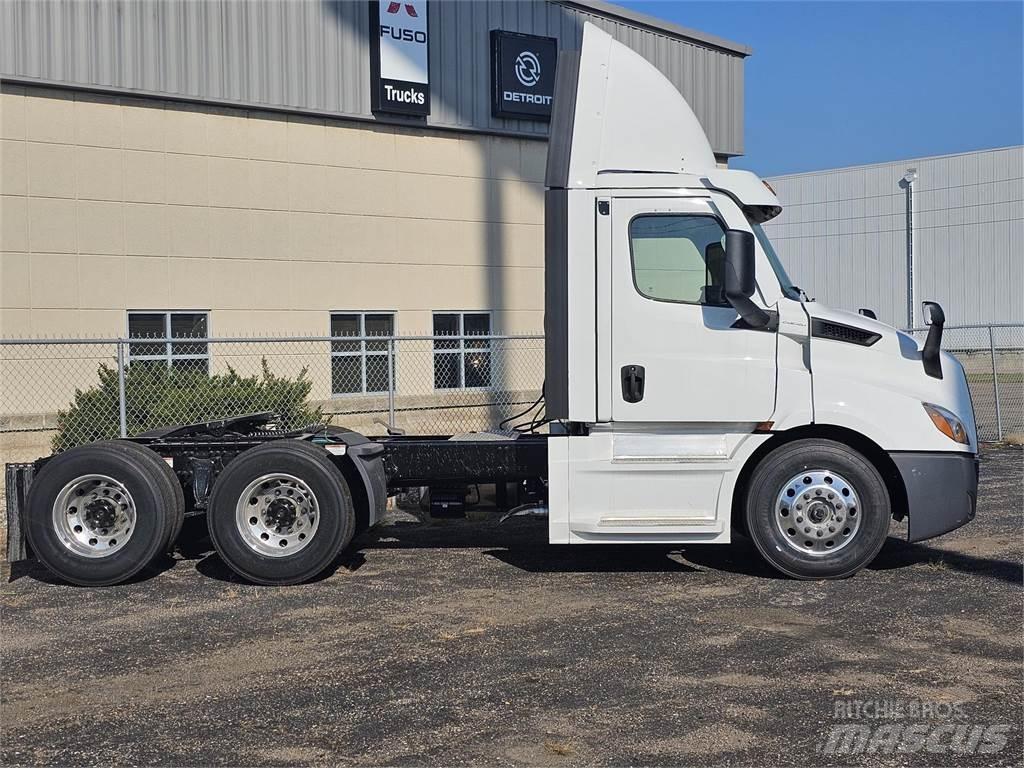 Freightliner PE116 Sadulveokid