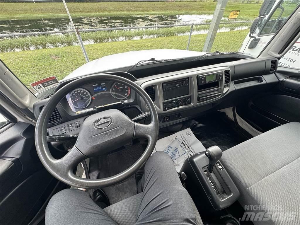 Hino 268 Furgoonautod