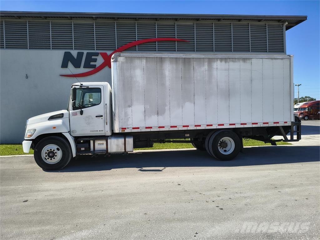 Hino 268A Furgoonautod