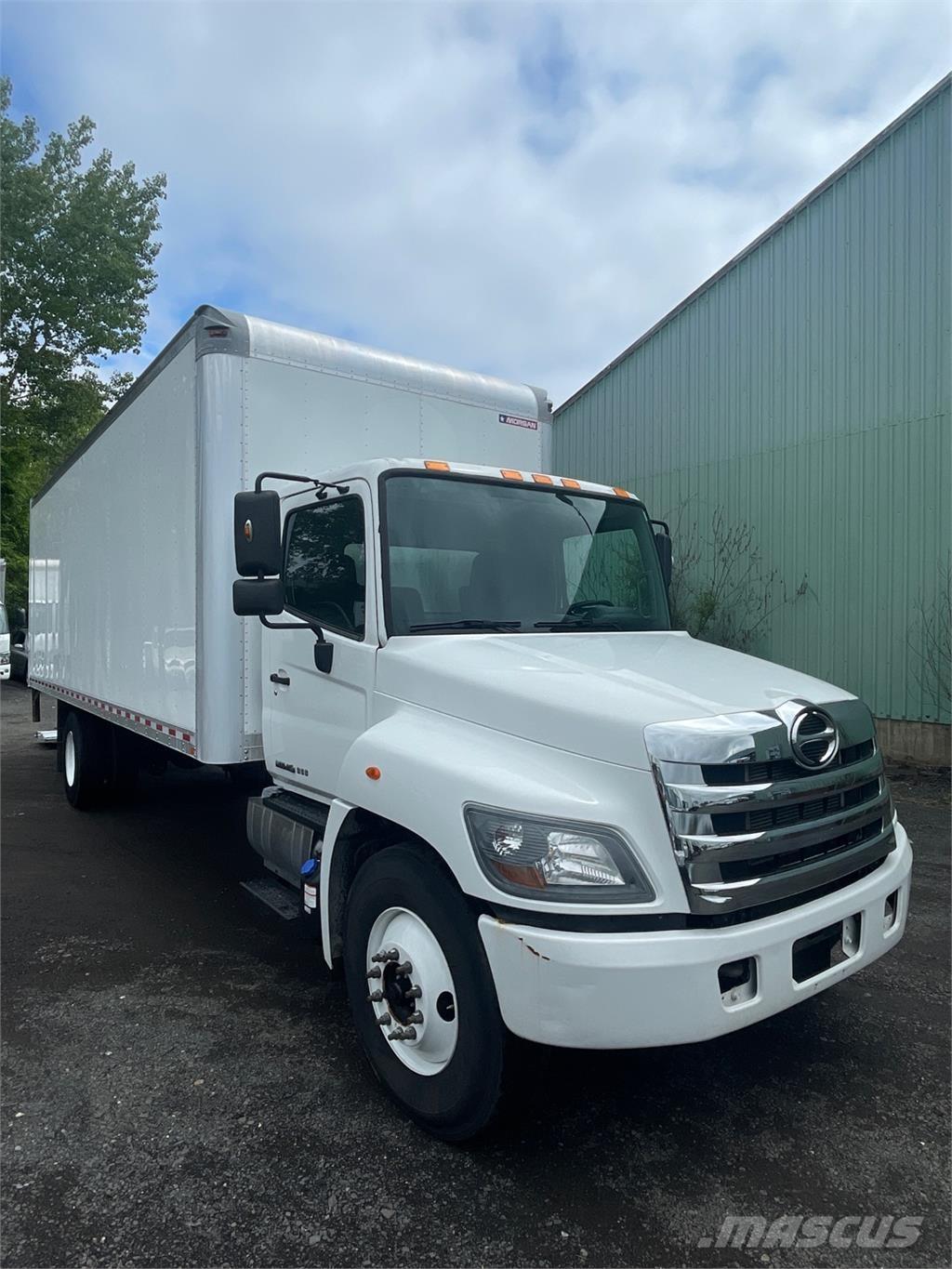 Hino 268A Furgoonautod