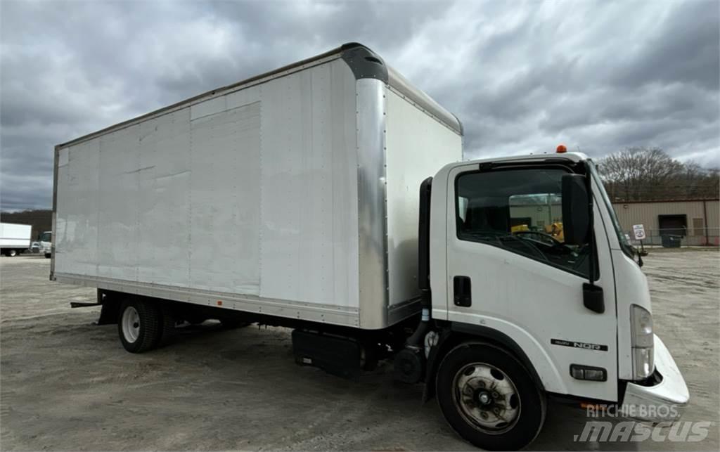 Isuzu NQR Furgoonautod