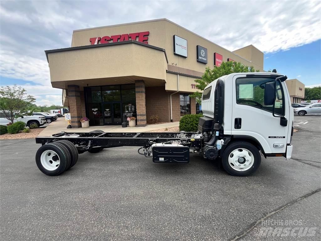 Isuzu NRR Raamautod