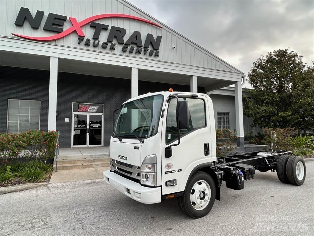 Isuzu NRR-3U454 Raamautod