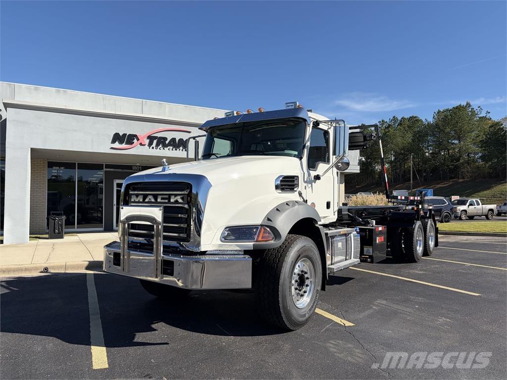 Mack GR64B Muud veokid