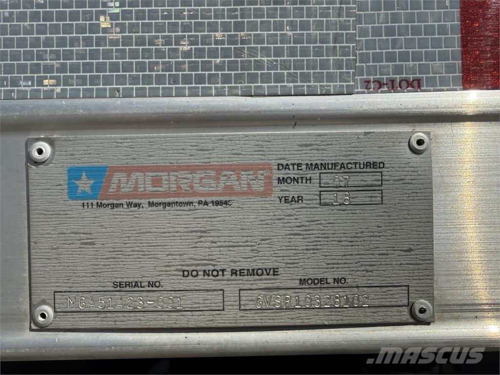 Mack GR64B9 Sadulveokid