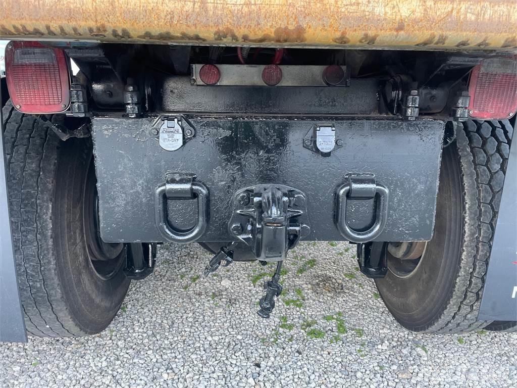 Mack GR64FR Kallurid