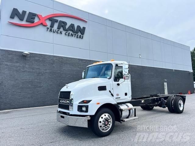 Mack MD6 42R Raamautod