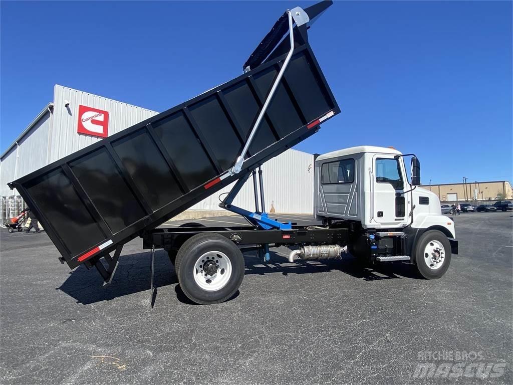 Mack MD6 42R Raamautod