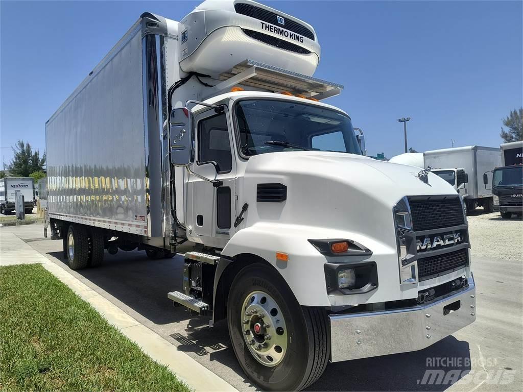 Mack MD6 42R Sadulveokid